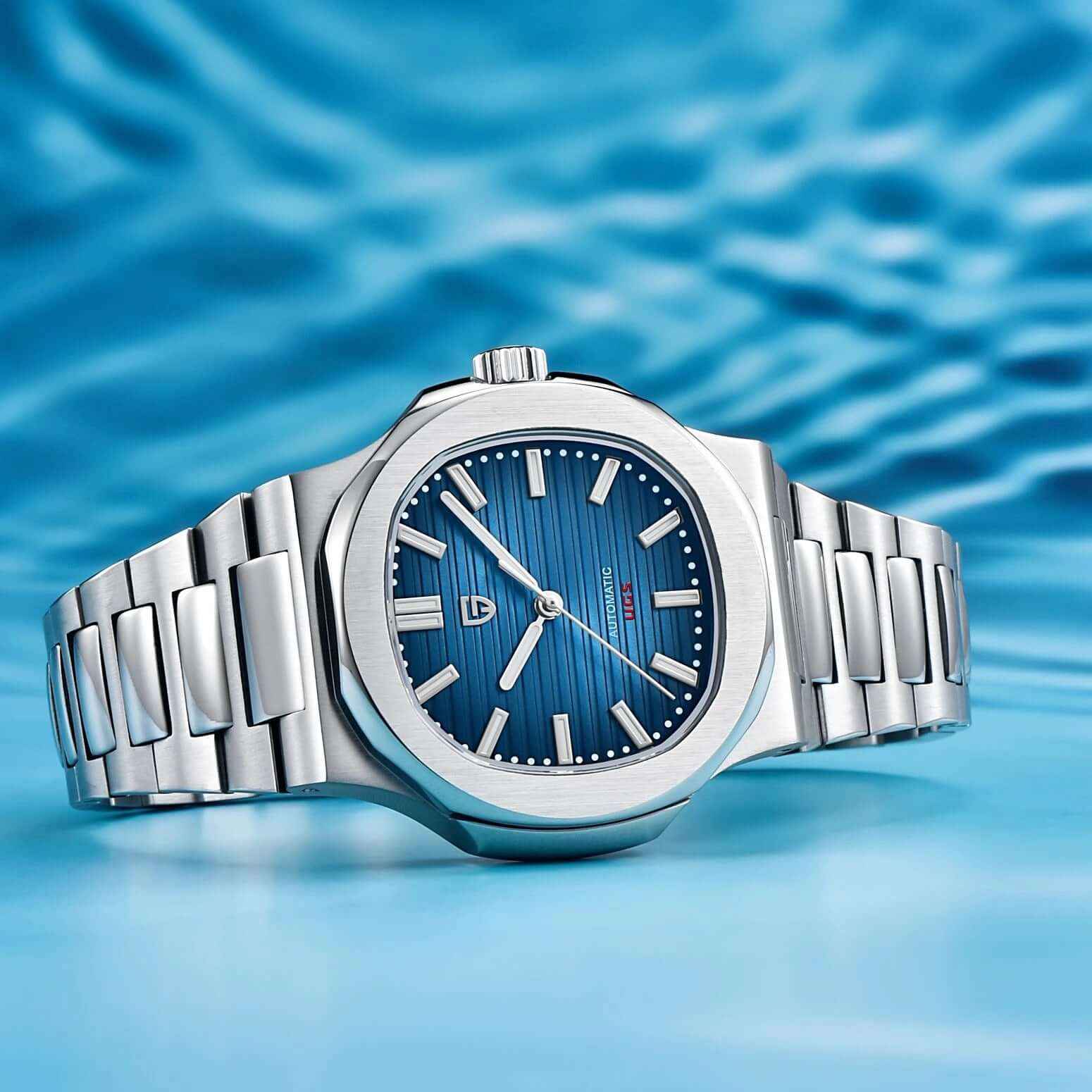 Elegant business men's watch with stainless steel case and leather strap for professional style